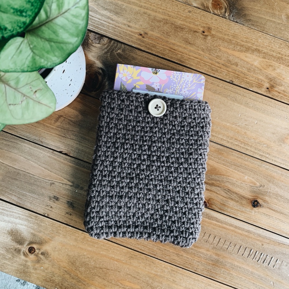 Crochet Kindle / book cover 📚